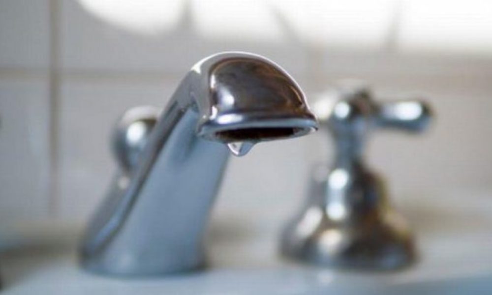 CONSTANŢA. Mai mulţi consumatori rămân fără apă din cauza unei avarii 