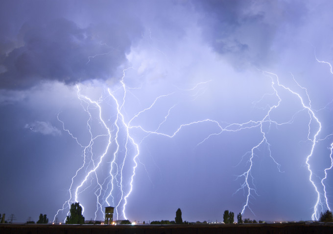ALERTĂ METEO. Cod galben de furtuni, ploi şi grindină - harta judeţelor afectate
