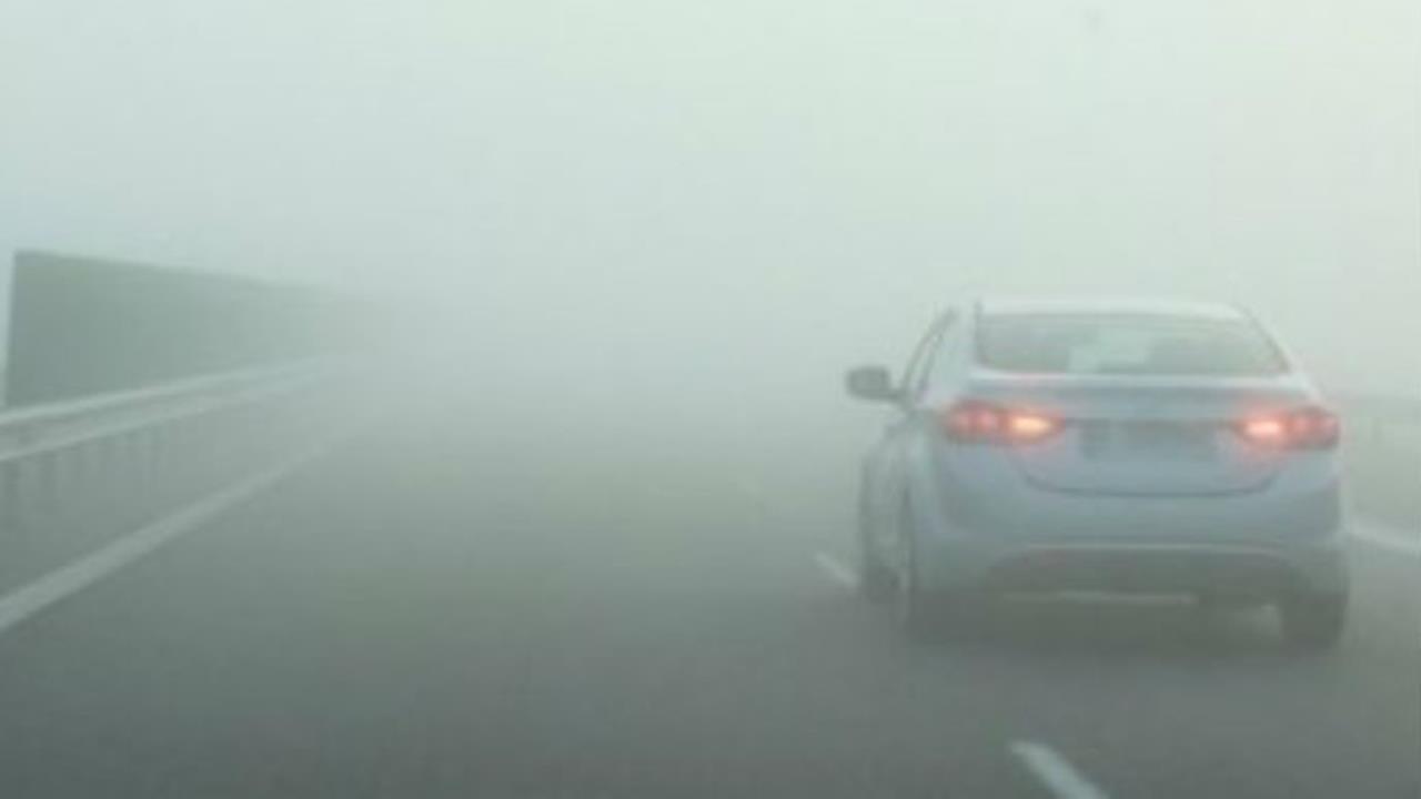 ATENŢIE, ŞOFERI! Ceața afectează vizibilitatea pe Autostrada A2 București-Constanța 