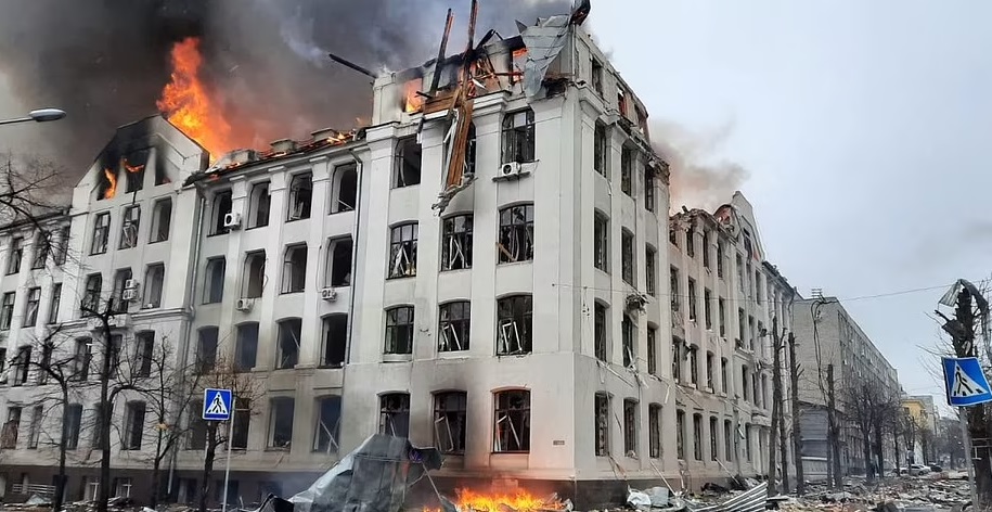  A ŞAPTEA ZI DE IAD, ÎN UCRAINA. Se dau lupte grele în orașul Harkov, 21 de morți şi 112 răniți. Biden: Suntem alături de poporul ucrainean! VIDEO